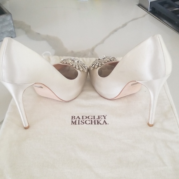 Bradley Mischka Wedding Pumps - Picture 3 of 8